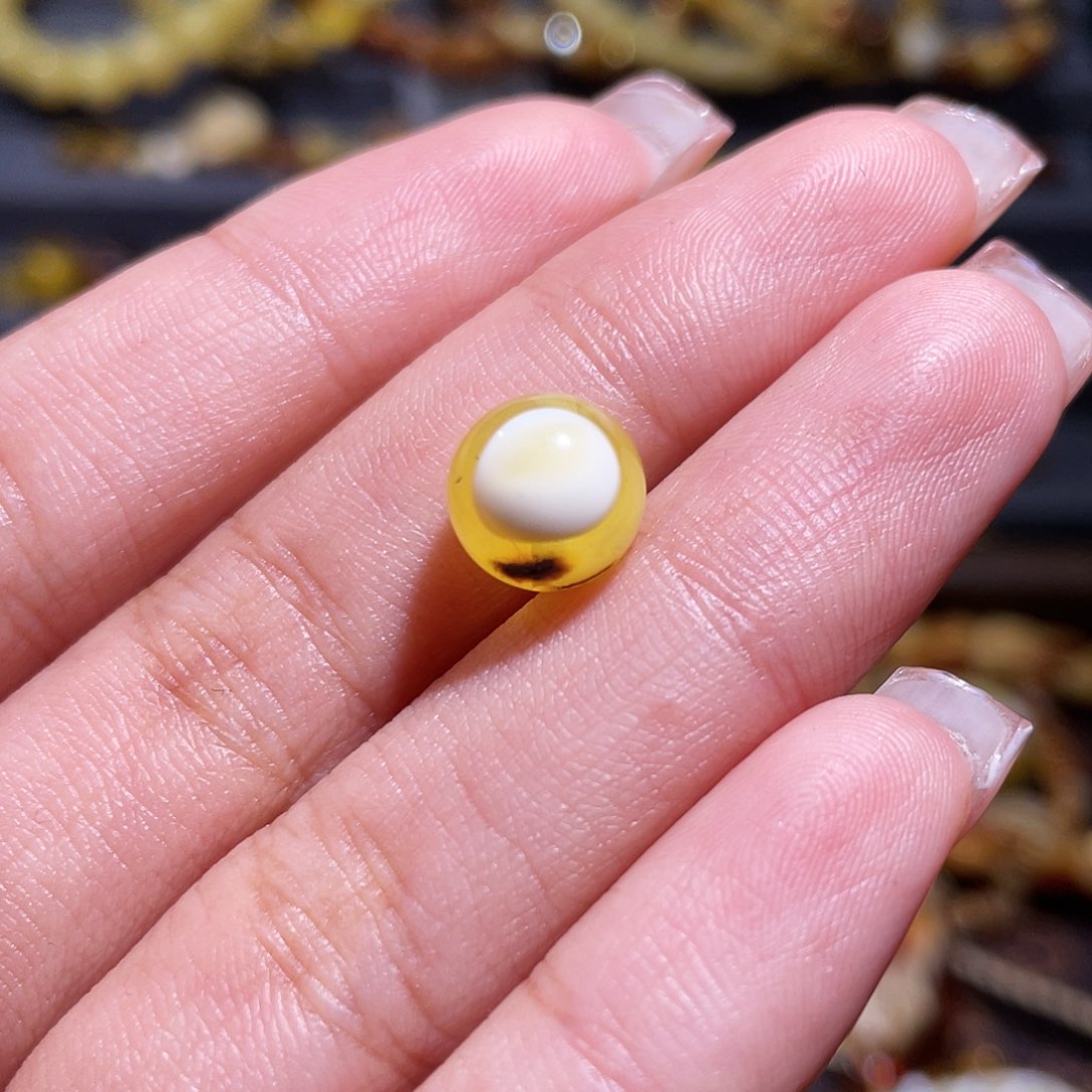 蜜蜡裸石未镶嵌福利