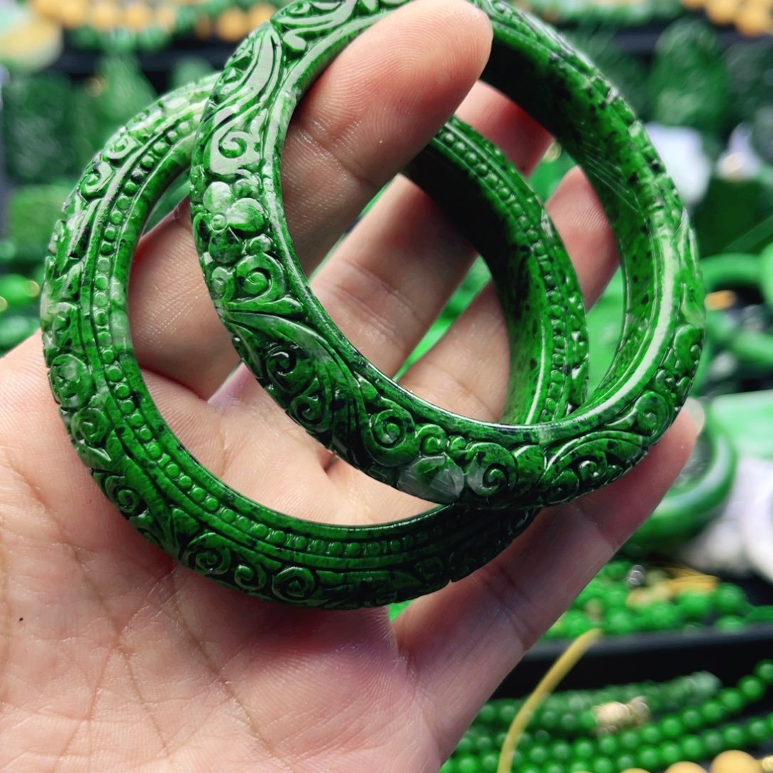 东***方非金属两只露白福利手镯，58加大圈口