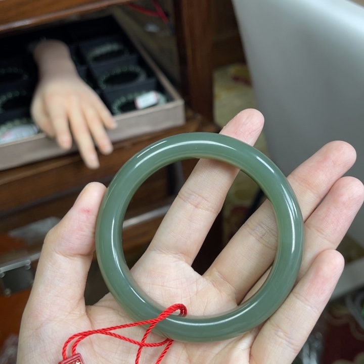 和田玉未镶嵌手镯56