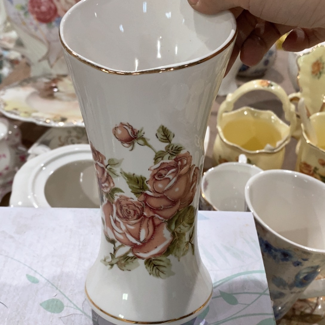 瓷1个。11111111111111