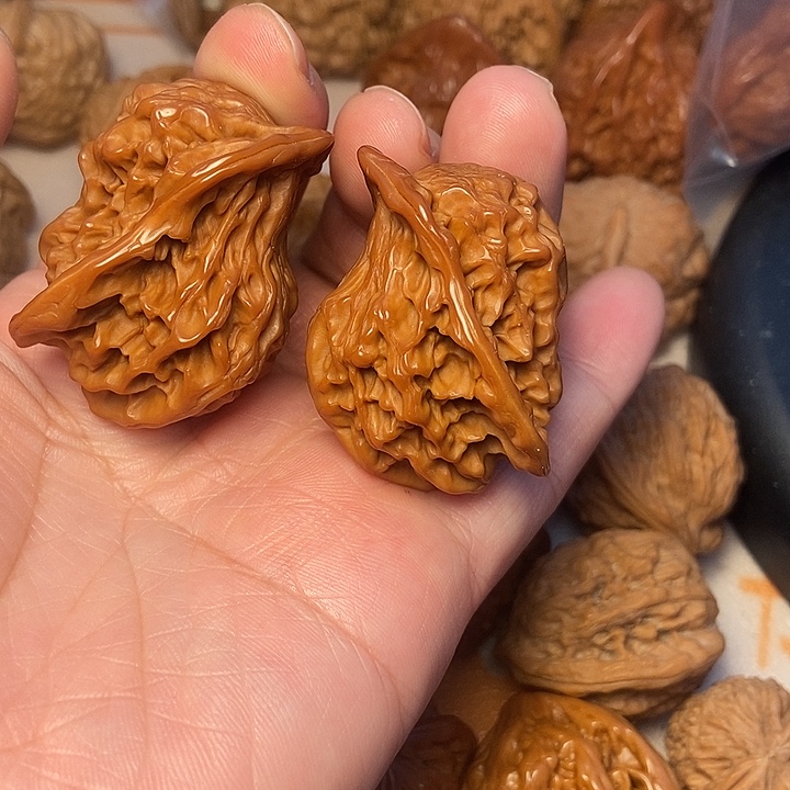 二***子文玩核桃把件小鸟