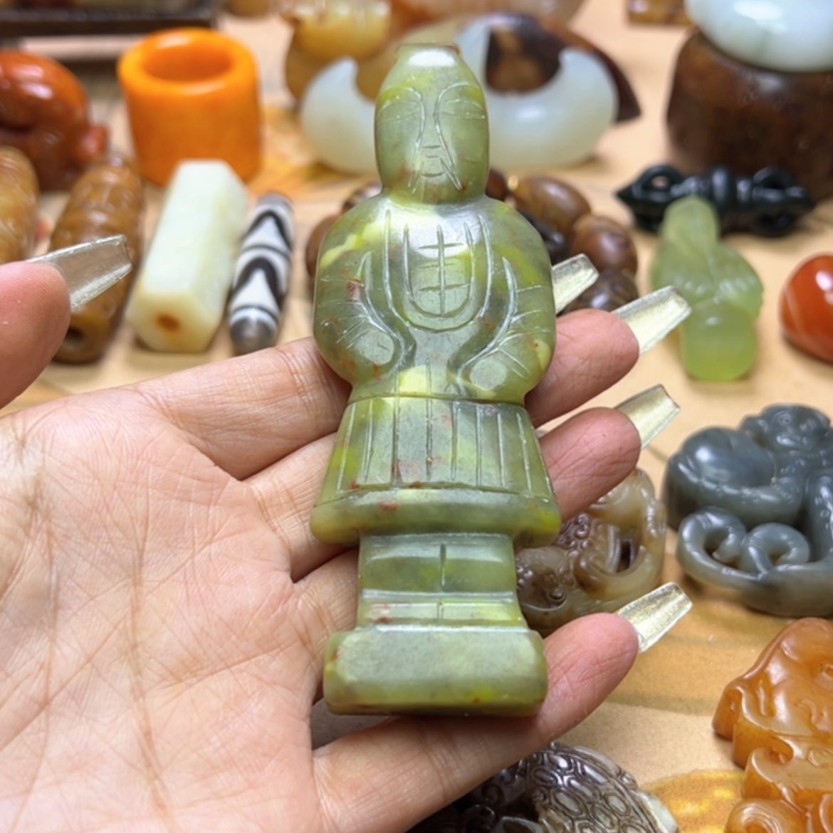 【闪购商品】蛇纹石玉颈饰未镶嵌