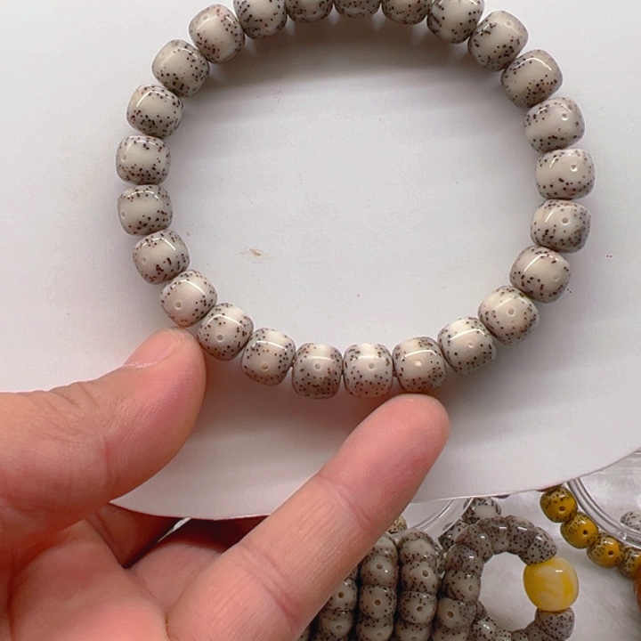 手串星月菩提?*外9.5腰缠万贯