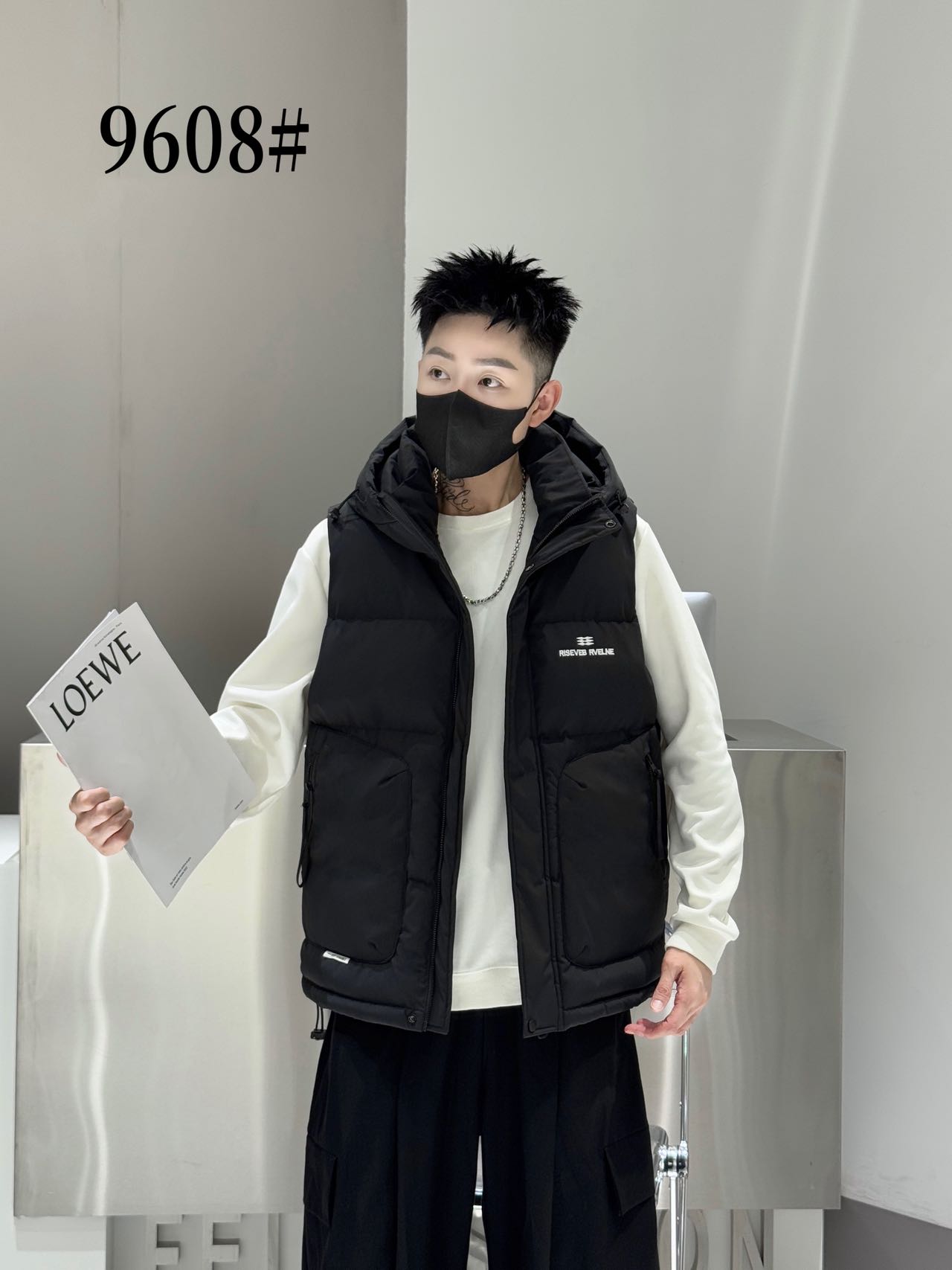9608男士冬季羽绒马甲时尚休闲百搭连帽运动短款宽松潮流加厚保暖