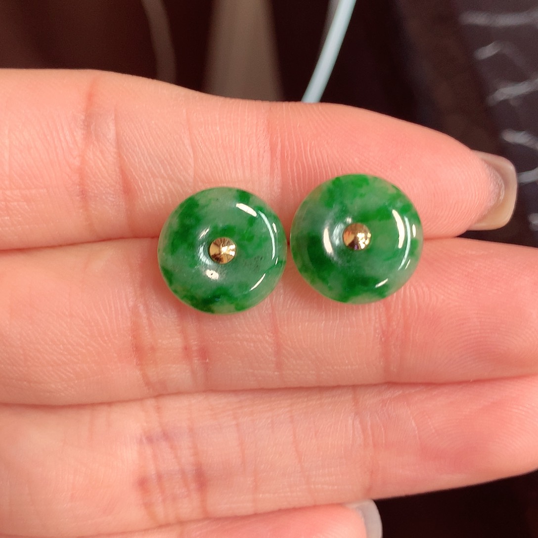 翡翠耳饰18K金镶嵌天然翡翠