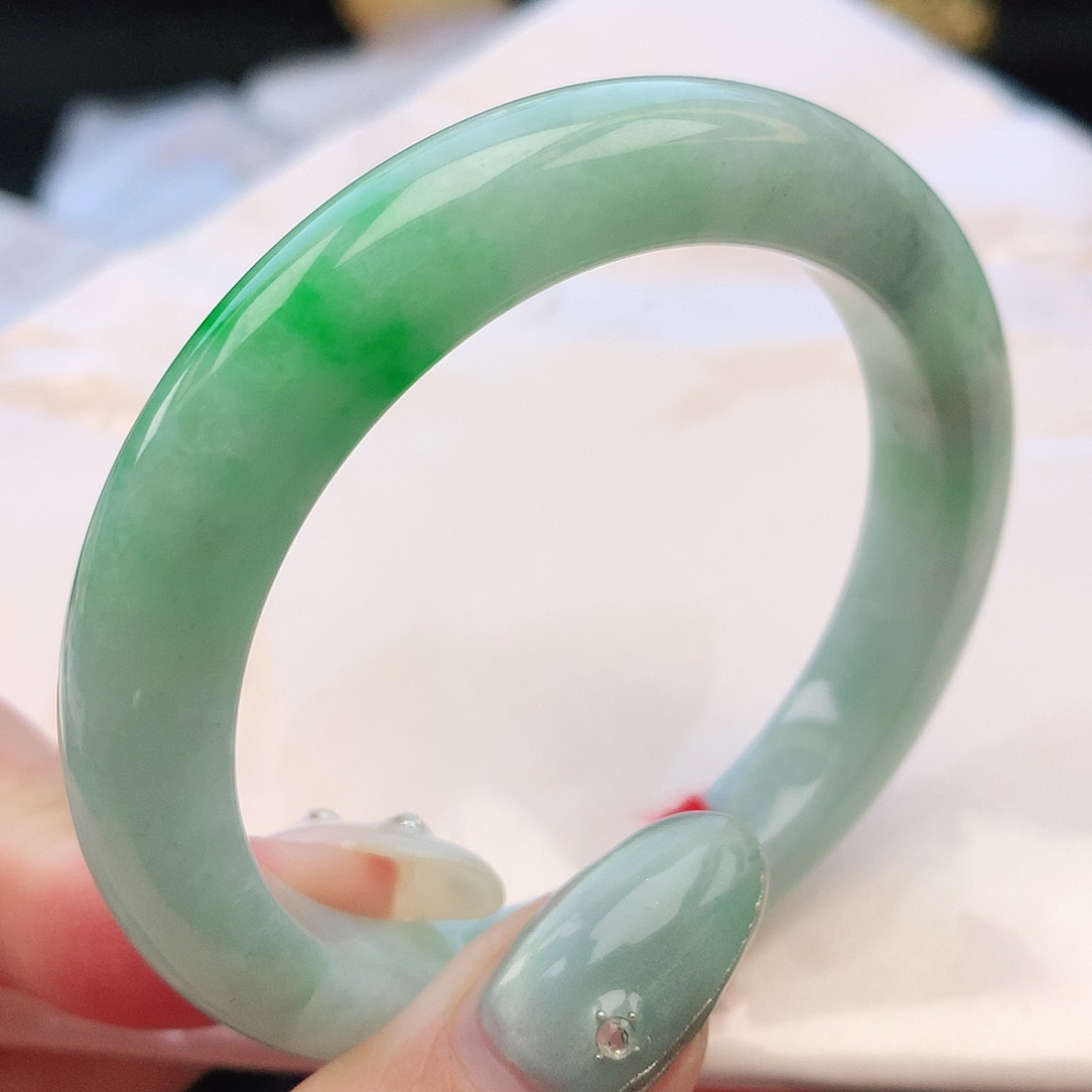 翡翠手镯未镶嵌51圈口882541