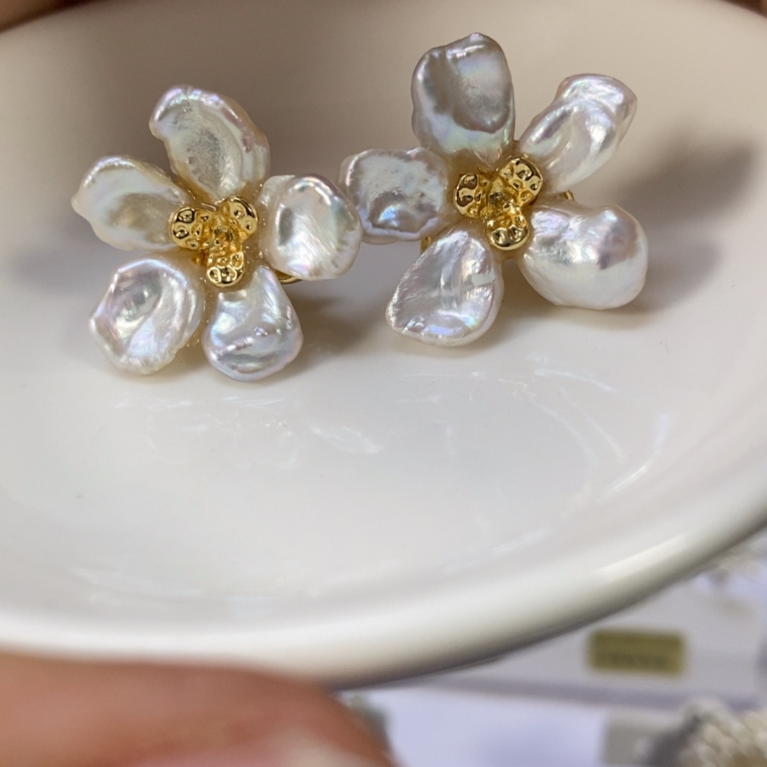 秋***秋合金耳钉淡水珍珠