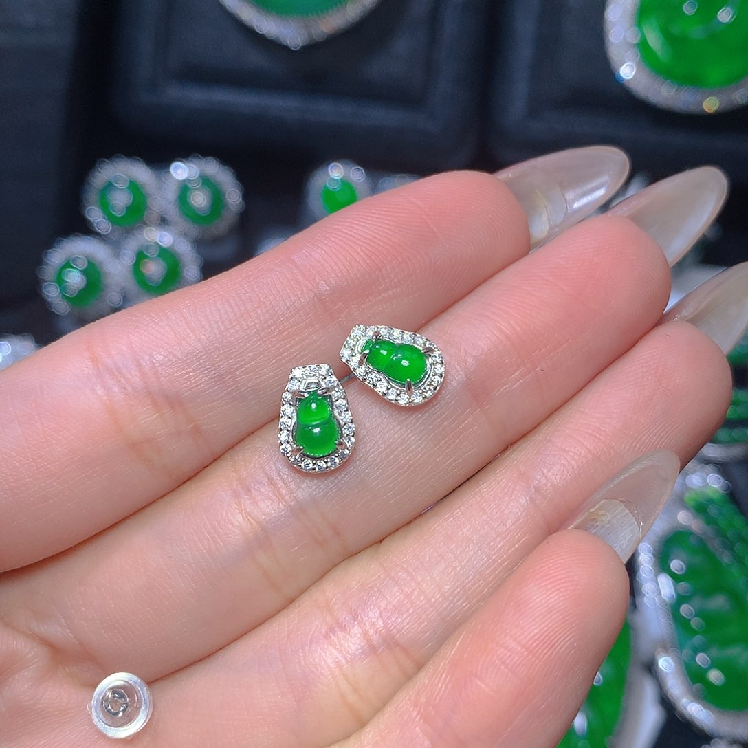 翡翠颈饰银S925镶嵌翡翠