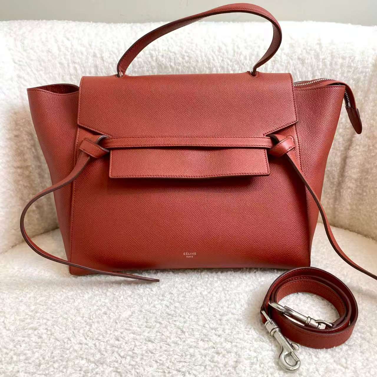 99新 Celine/思琳 砖红色mini鲶鱼包/18890382/12期/代卖服务