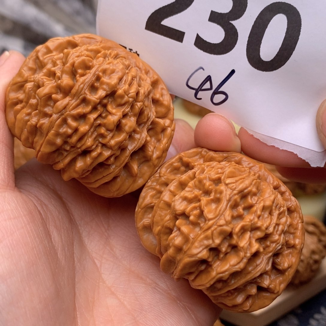 文玩核桃把件230号46楼 