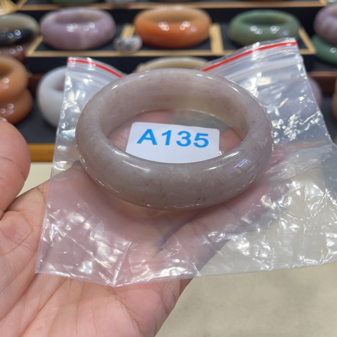 未镶嵌手镯石英岩玉用****2