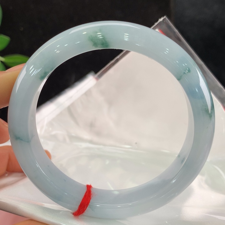 翡翠手镯未镶嵌111-0152
