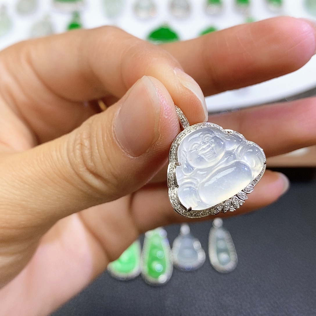 翡翠18K金镶嵌吊坠(不含链)