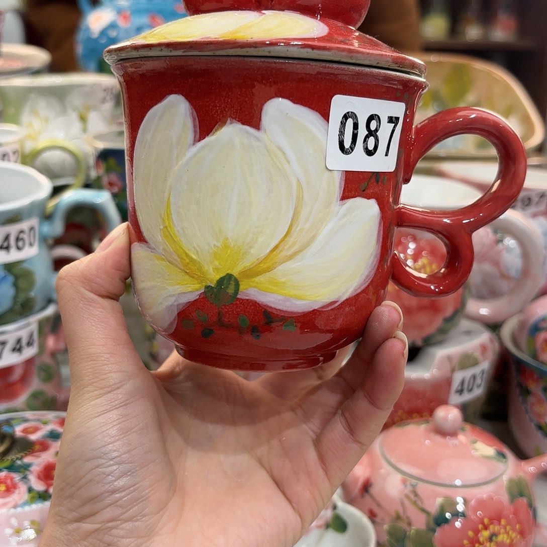 瓷片兔兔盖茨。兔兔好