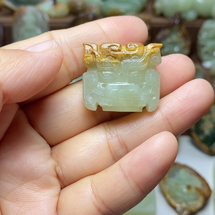 岫岩河磨玉（透闪石质玉）未镶嵌颈饰