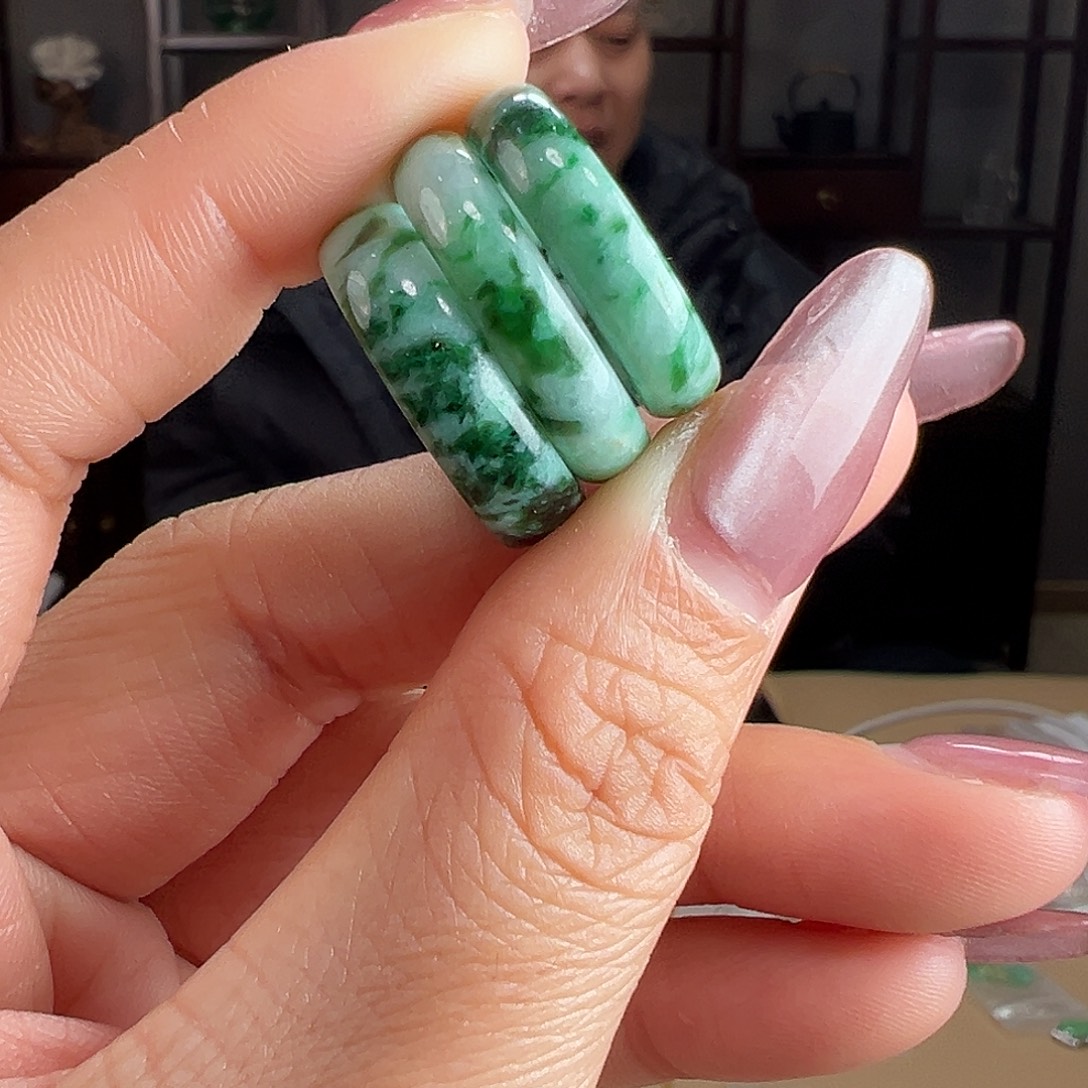 翡翠未镶嵌戒指戒指16.19.20圈口多样性发货一个