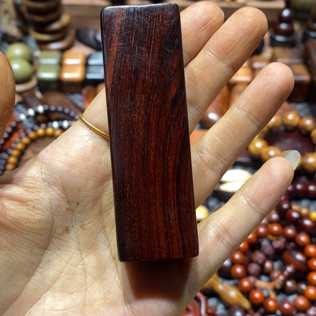 超***哥微凹黄檀（南美大红酸枝）