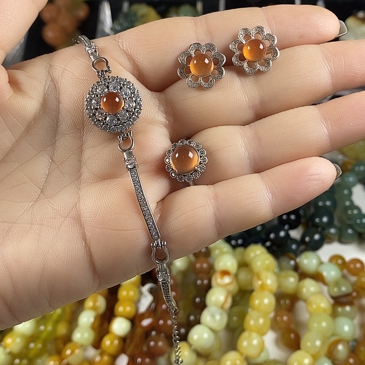 蛇纹石玉银S925镶嵌颈饰