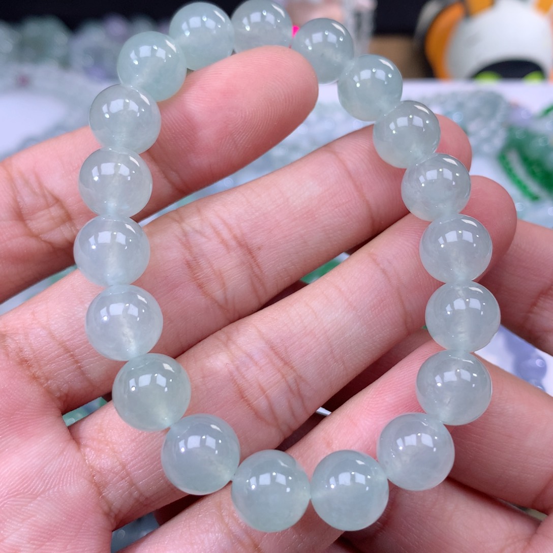 翡翠手链未镶嵌翡翠