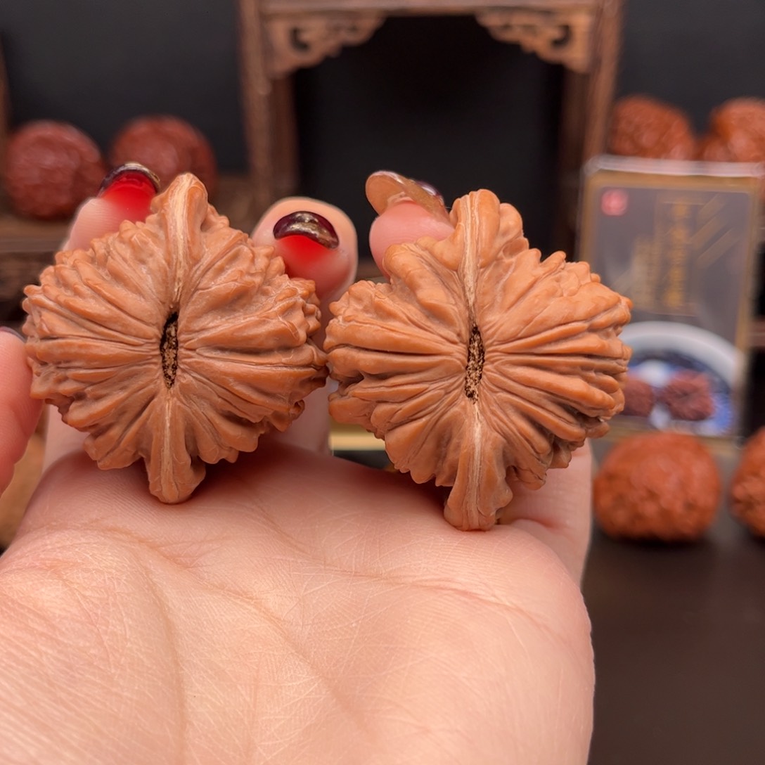 桃核把件王**.平谷一代四座楼44