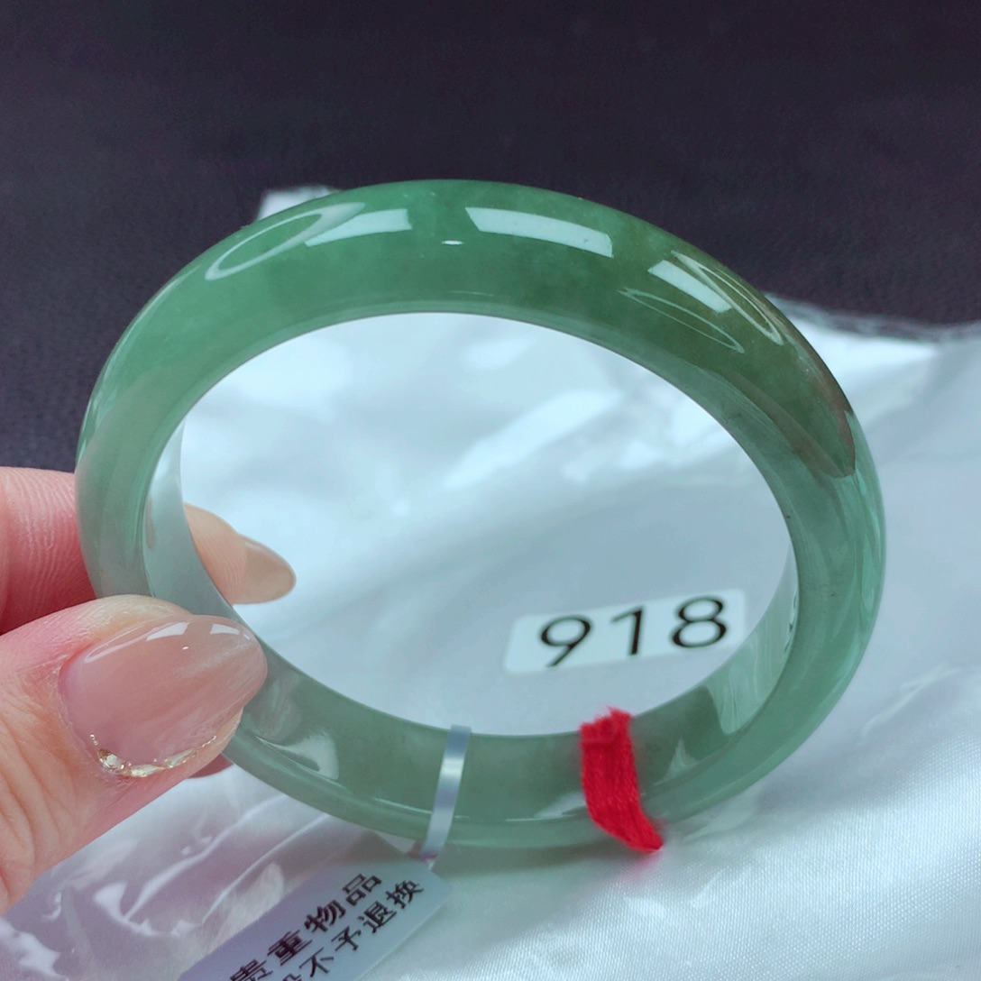 翡翠手镯未镶嵌手镯88