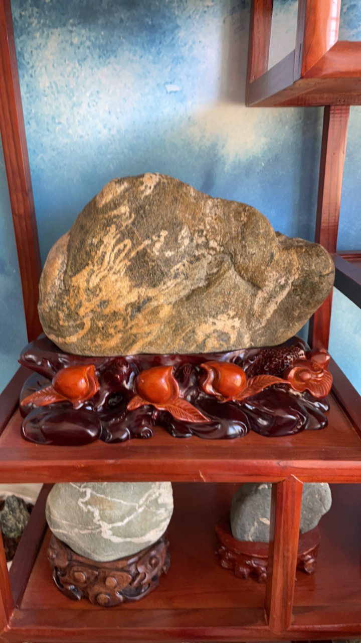 文字石寿比南山不老松