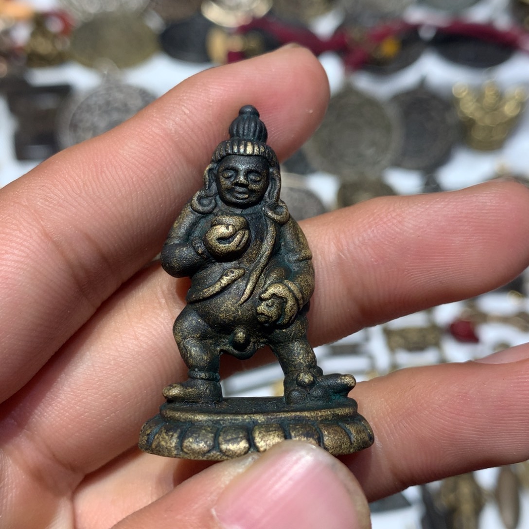 泥塑直播间漏价天铁老佛像