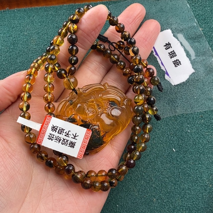 琥珀珠宝奇石未镶嵌