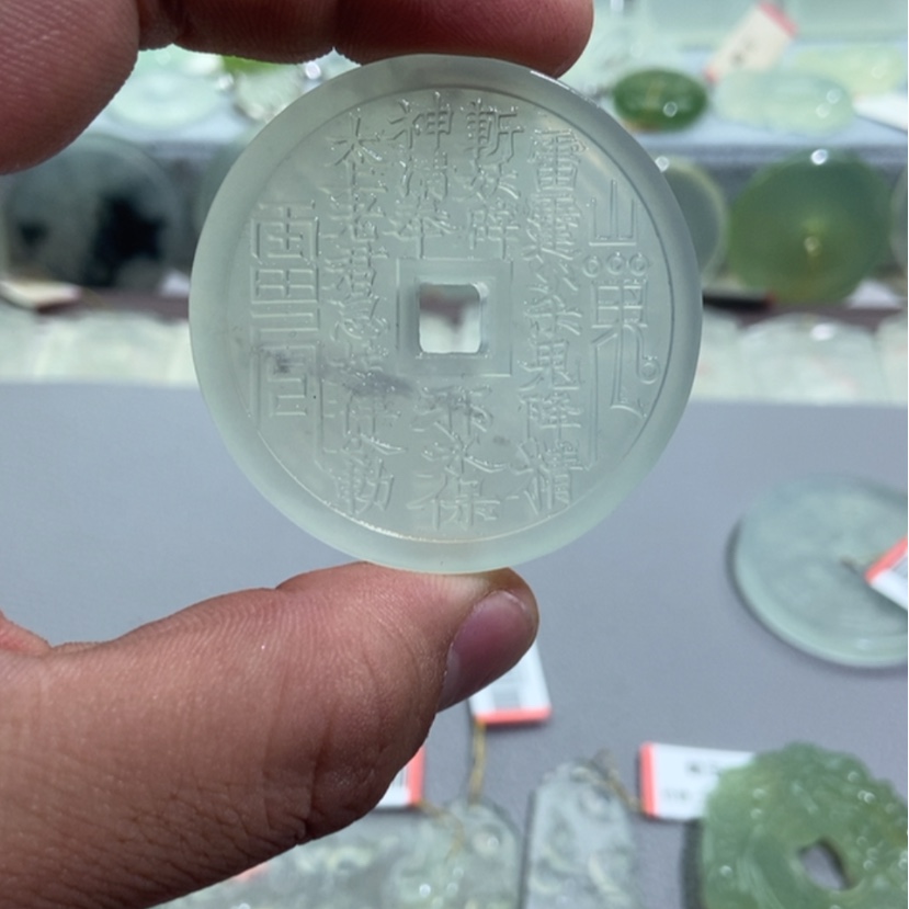 【闪购商品】蛇纹石玉颈饰未镶嵌n***叽