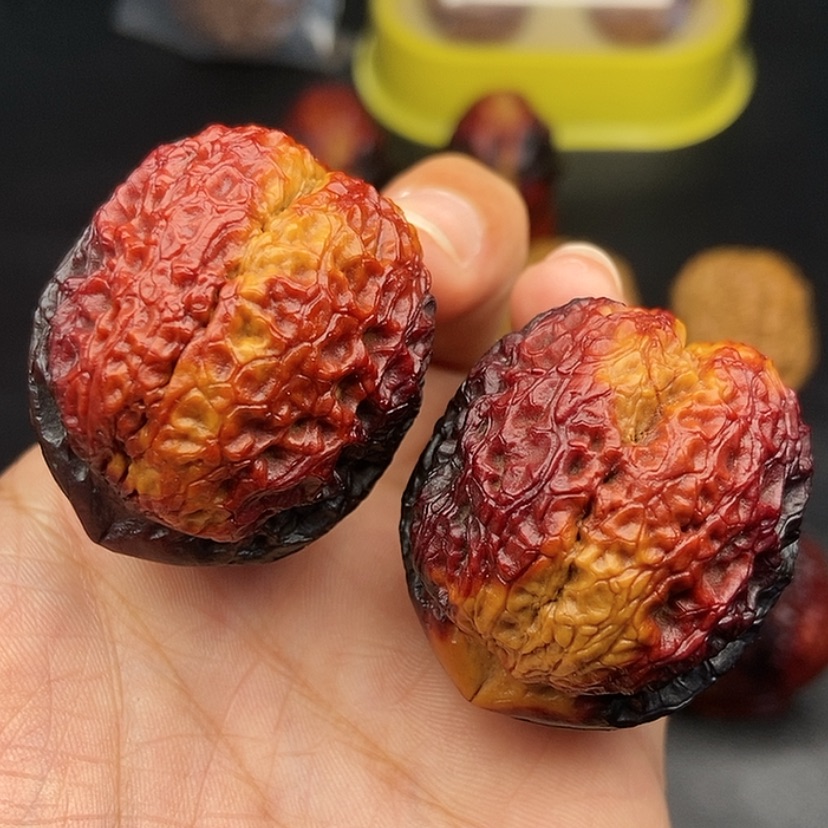 【闪购商品】把件文玩核桃40尺金蟒元宝