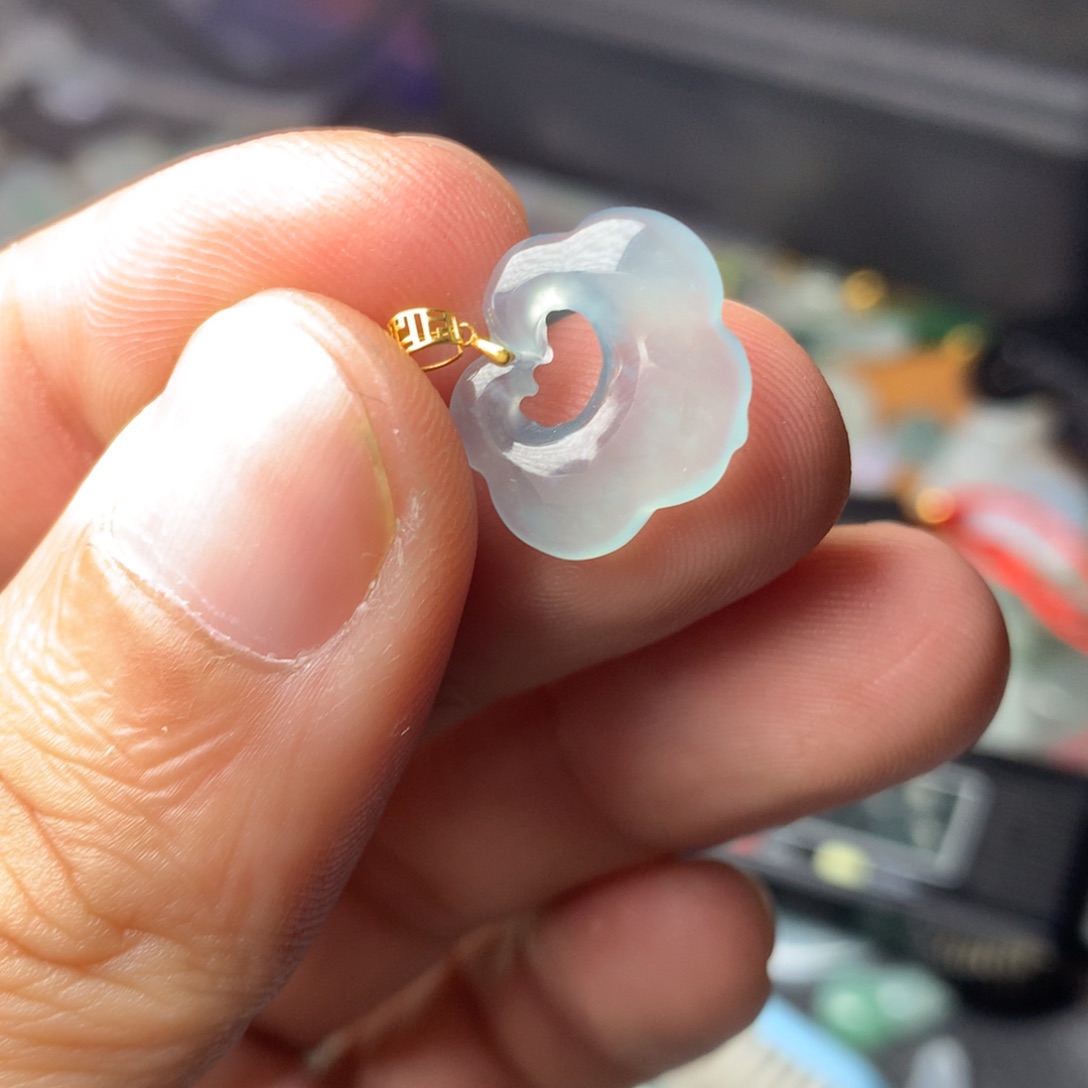 【闪购商品】颈饰18K金镶嵌翡翠翡翠