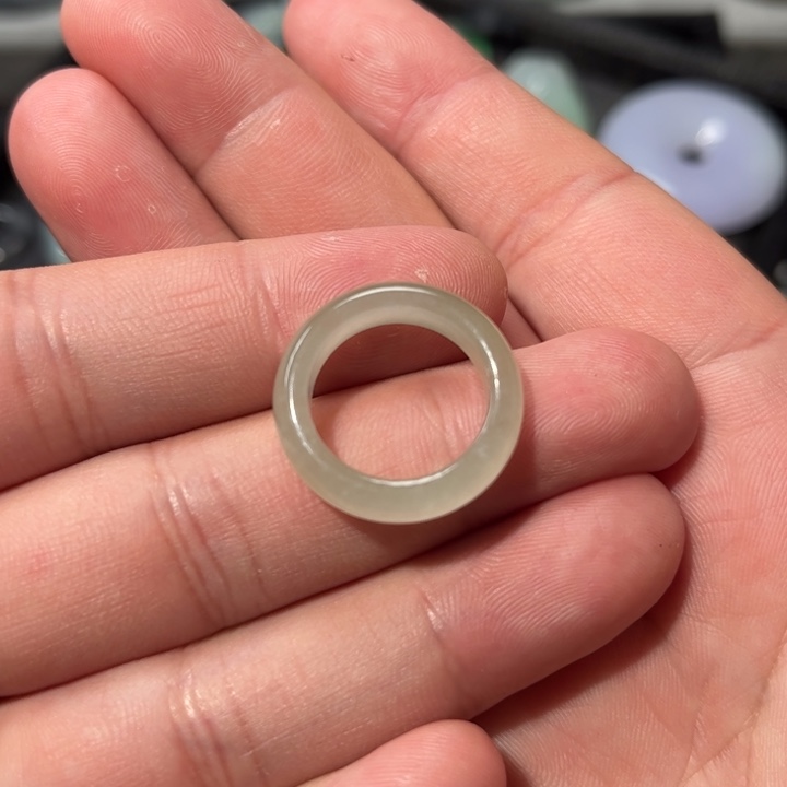 和田玉戒圈未镶嵌只****恒