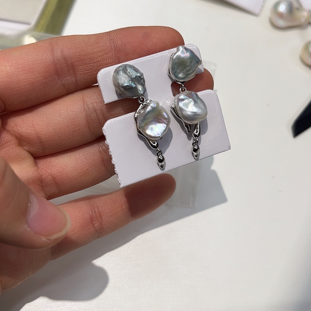 淡水珍珠合金耳饰