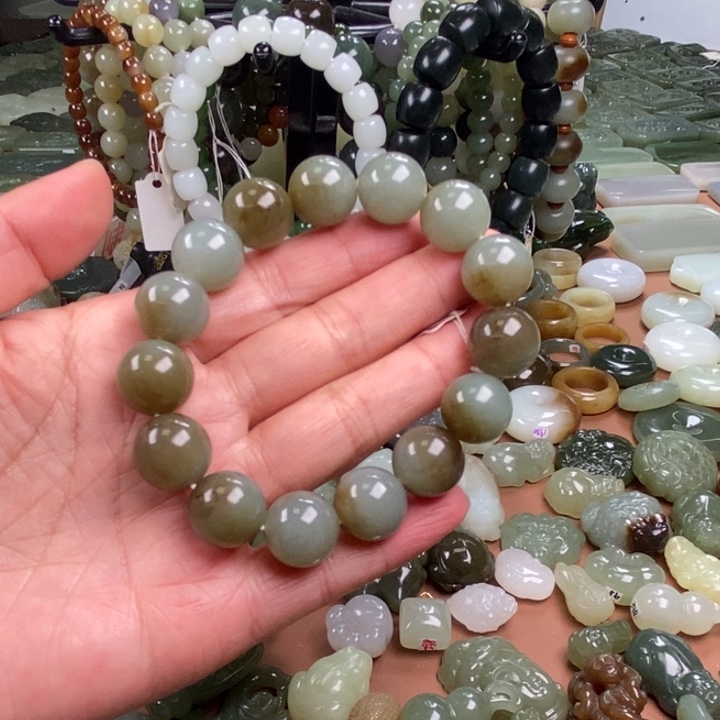 和田玉未镶嵌手链