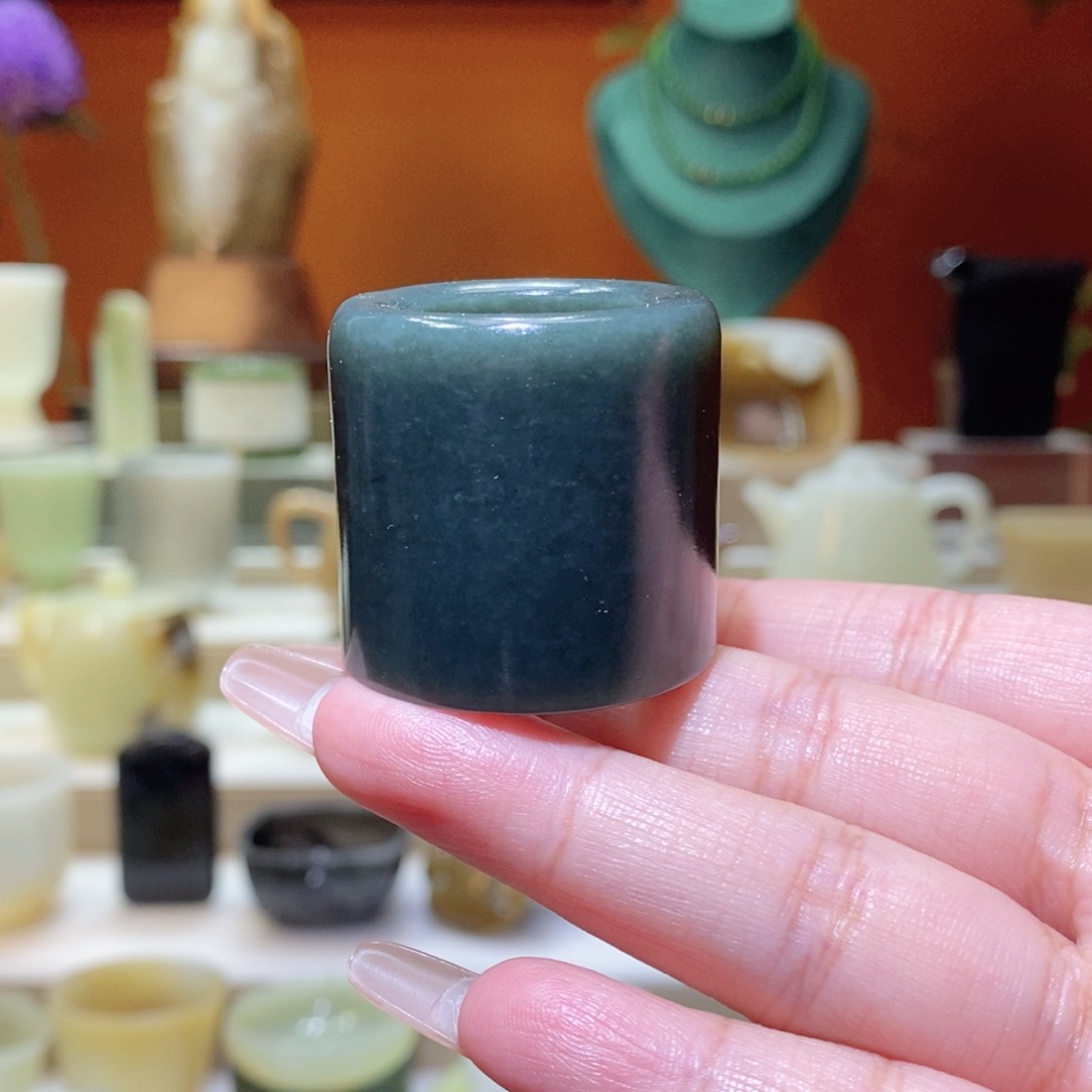 未镶嵌和田玉把件隔****Q和田玉青玉扳指21.3mm