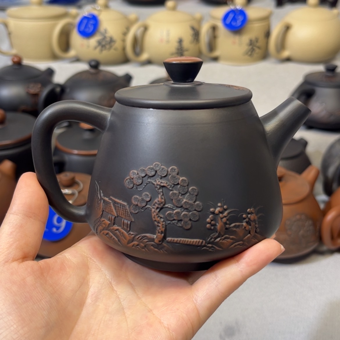 【闪购商品】红泥 微瑕 容量 240c c