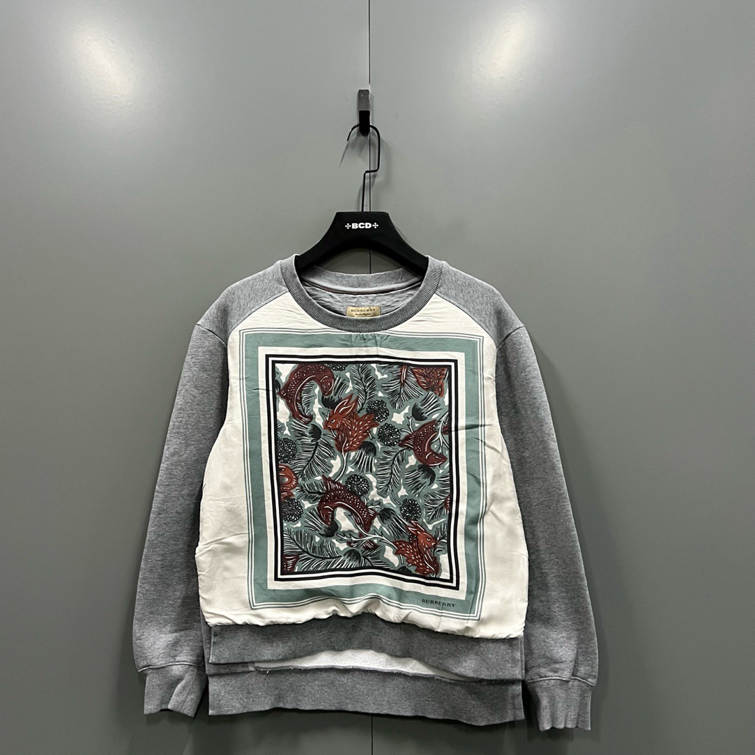 95新 BURBERRY/博柏利 zz46 胸前印花卫衣 S码/95新/609172