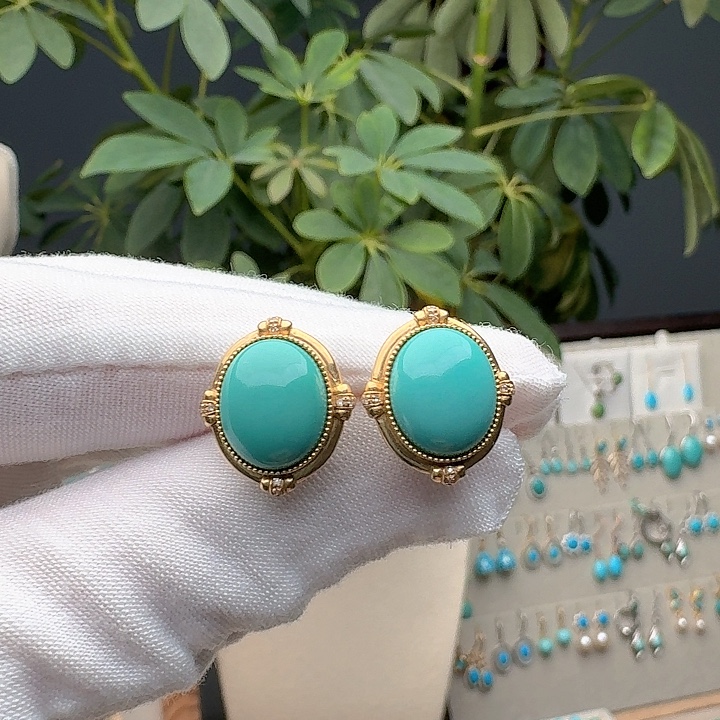 绿松石18K金镶嵌耳饰耳钉