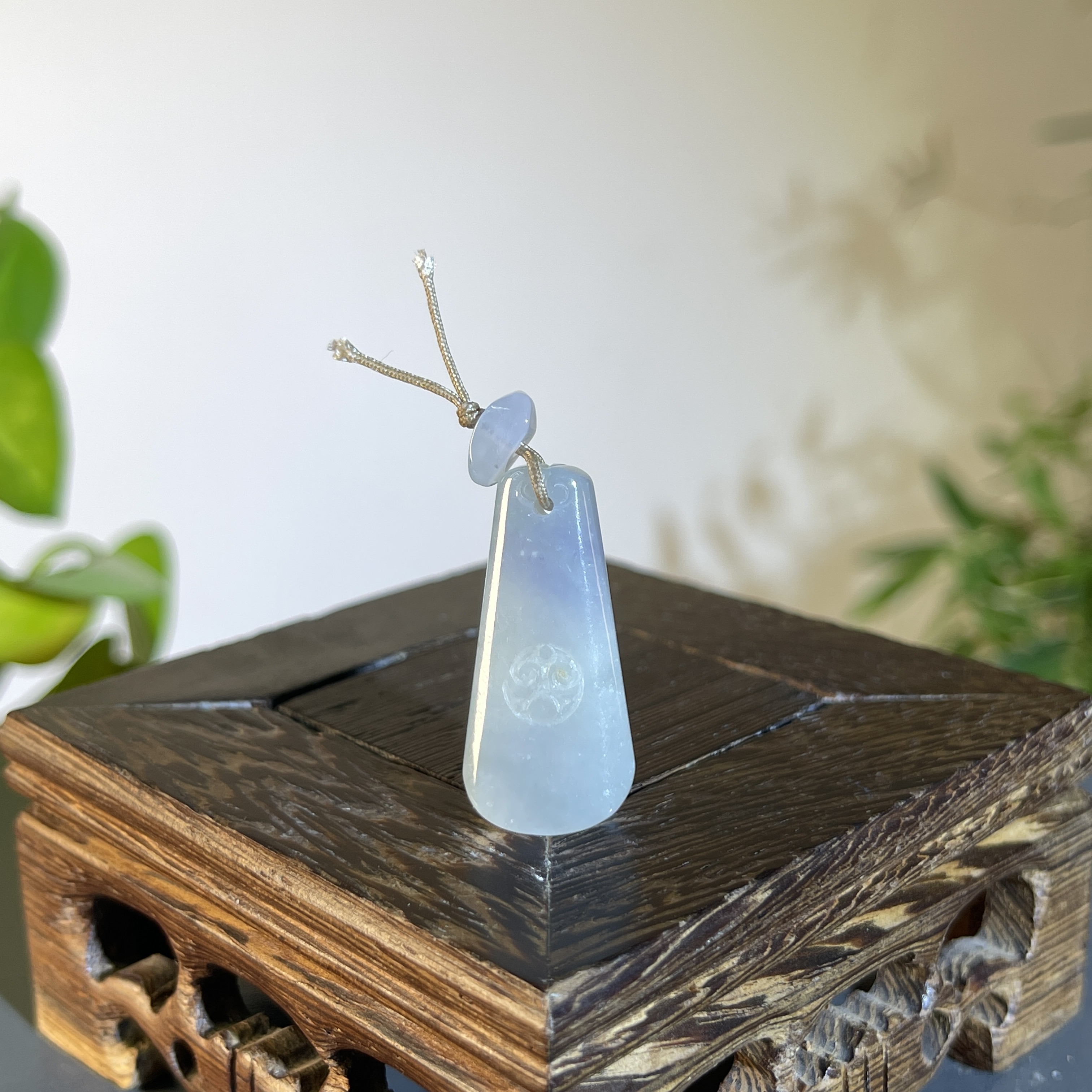 JXW11-09 天然翡翠缅甸A货 仿古牌