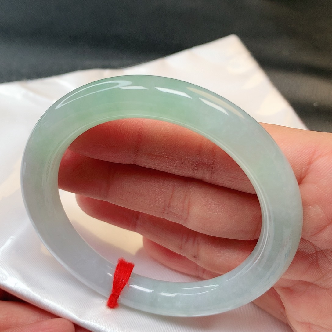 翡翠手镯未镶嵌272号