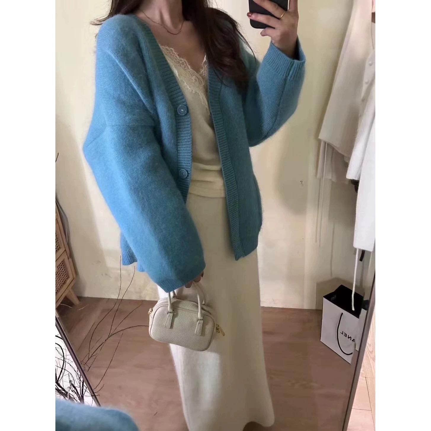 2025秋冬新款软糯温柔气质款针织衫百搭毛衣外套纯色