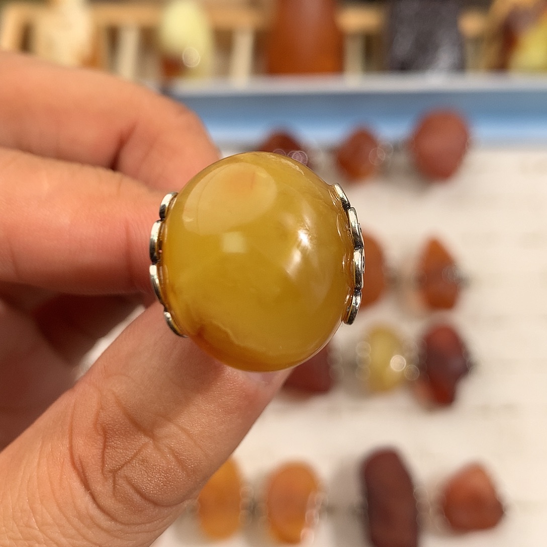 蜜蜡裸石未镶嵌小*物你