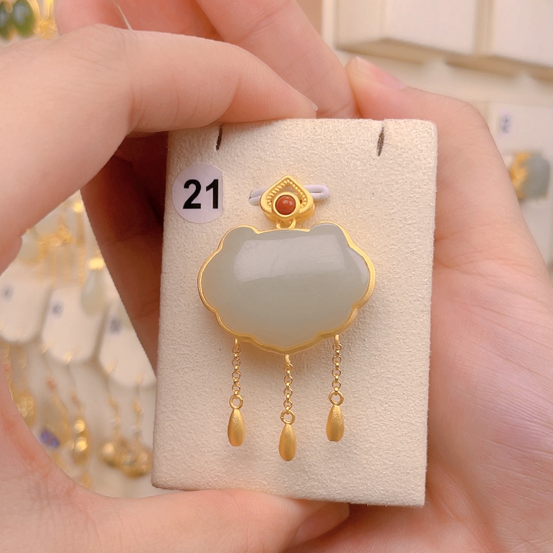 和田玉颈饰银S925镀金镶嵌