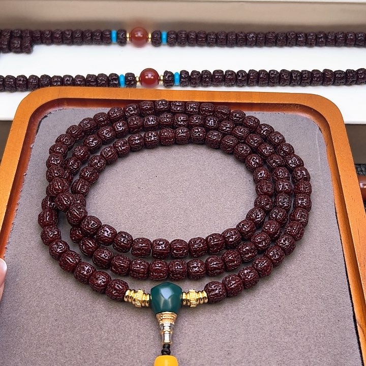 吊坠金刚菩提光**月9-10