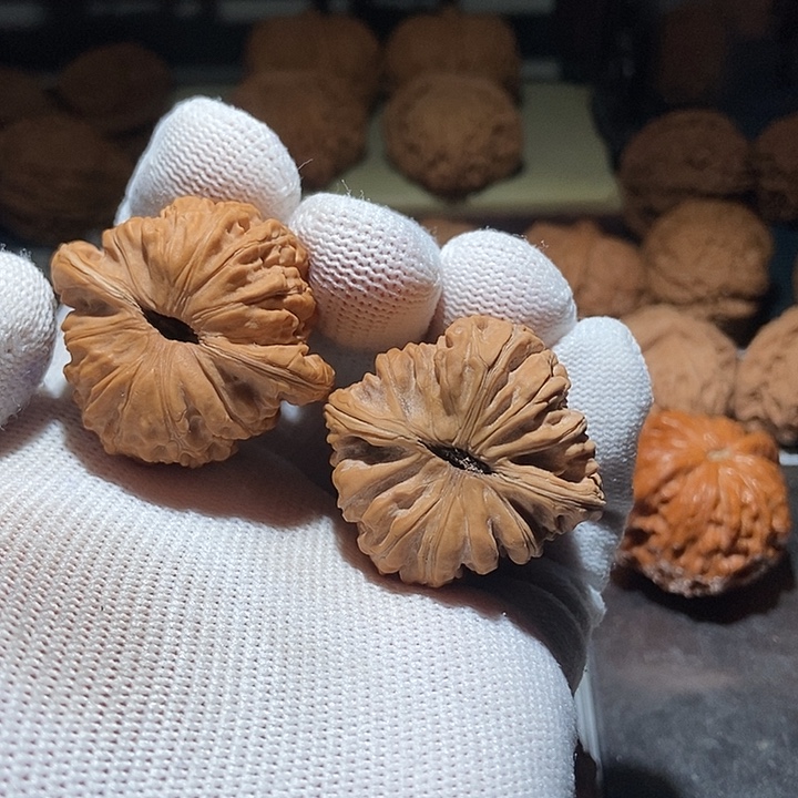 小***缘吊坠文玩核桃汉高楼