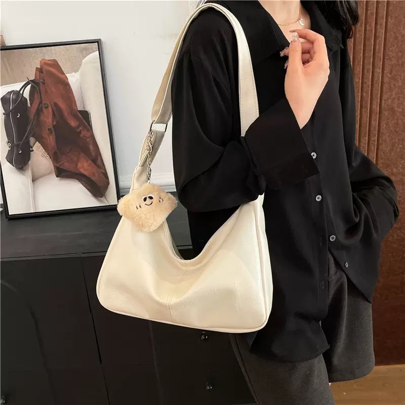 【高 29】经典休闲包包