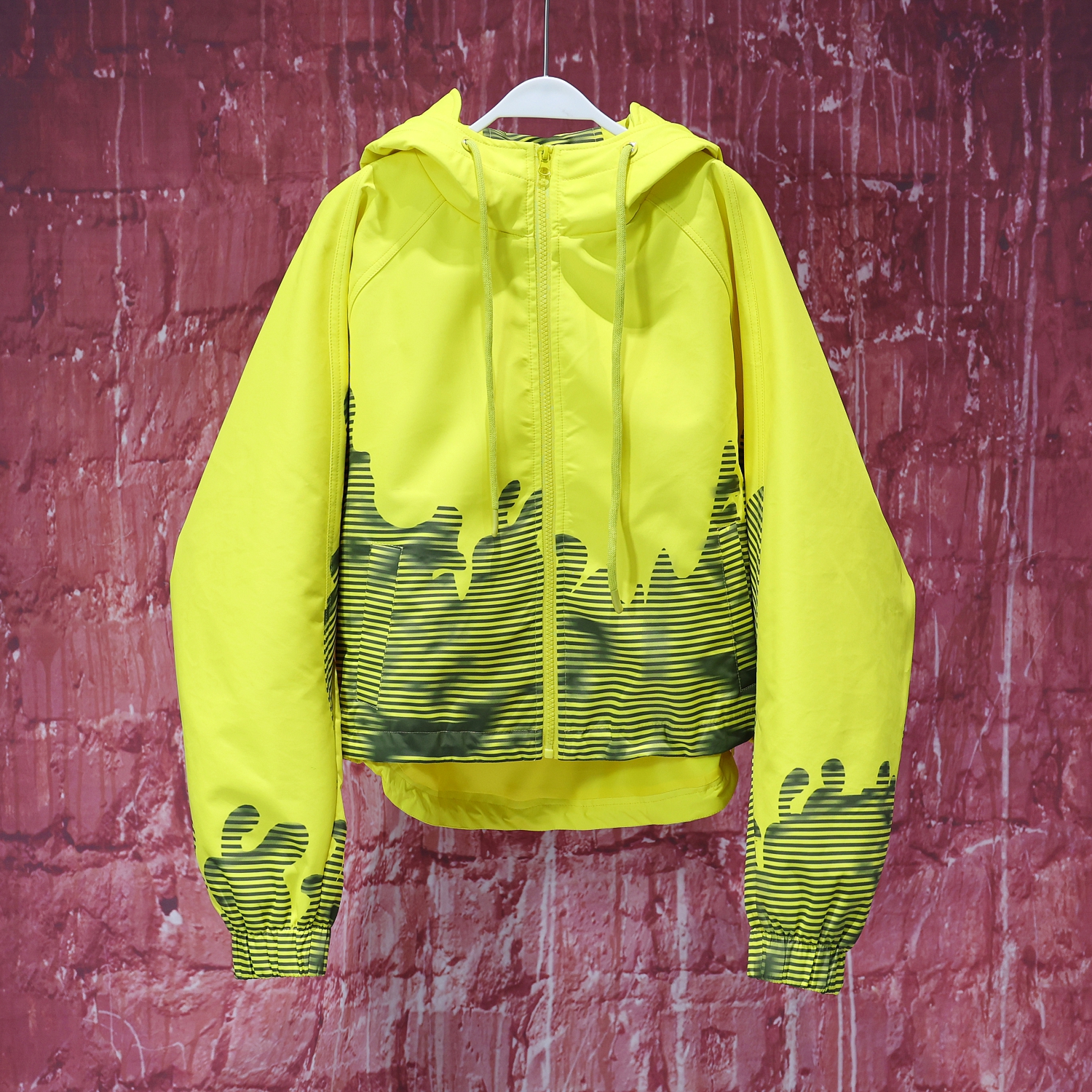 【LIANG哥女装】2025春款鹅黄色水墨印花廓形垂坠顺滑连帽外套6038A