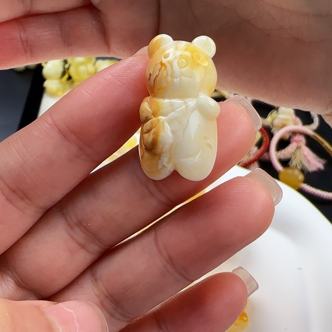 琥珀珠宝奇石未镶嵌