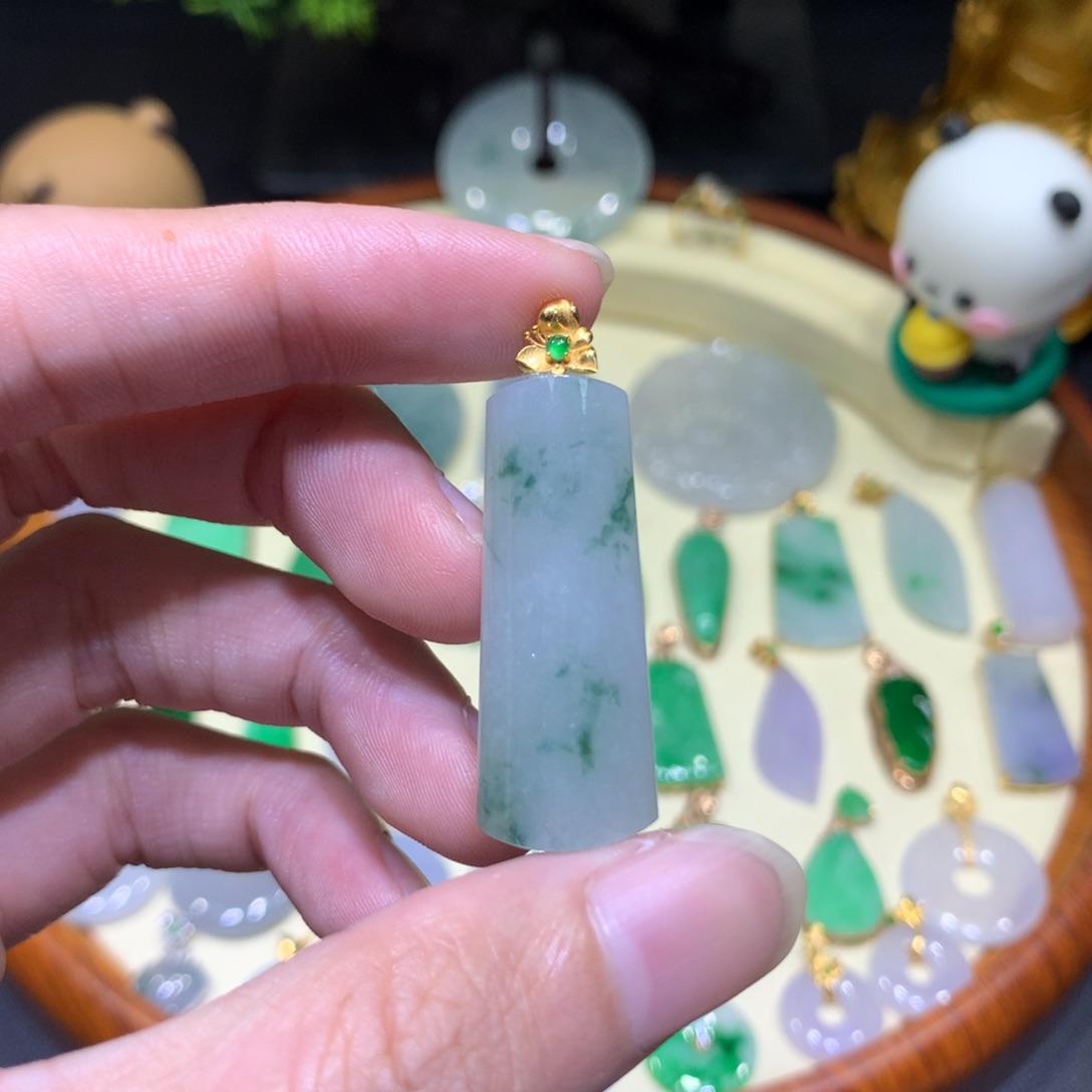 吊坠(不含链)18K金镶嵌翡翠