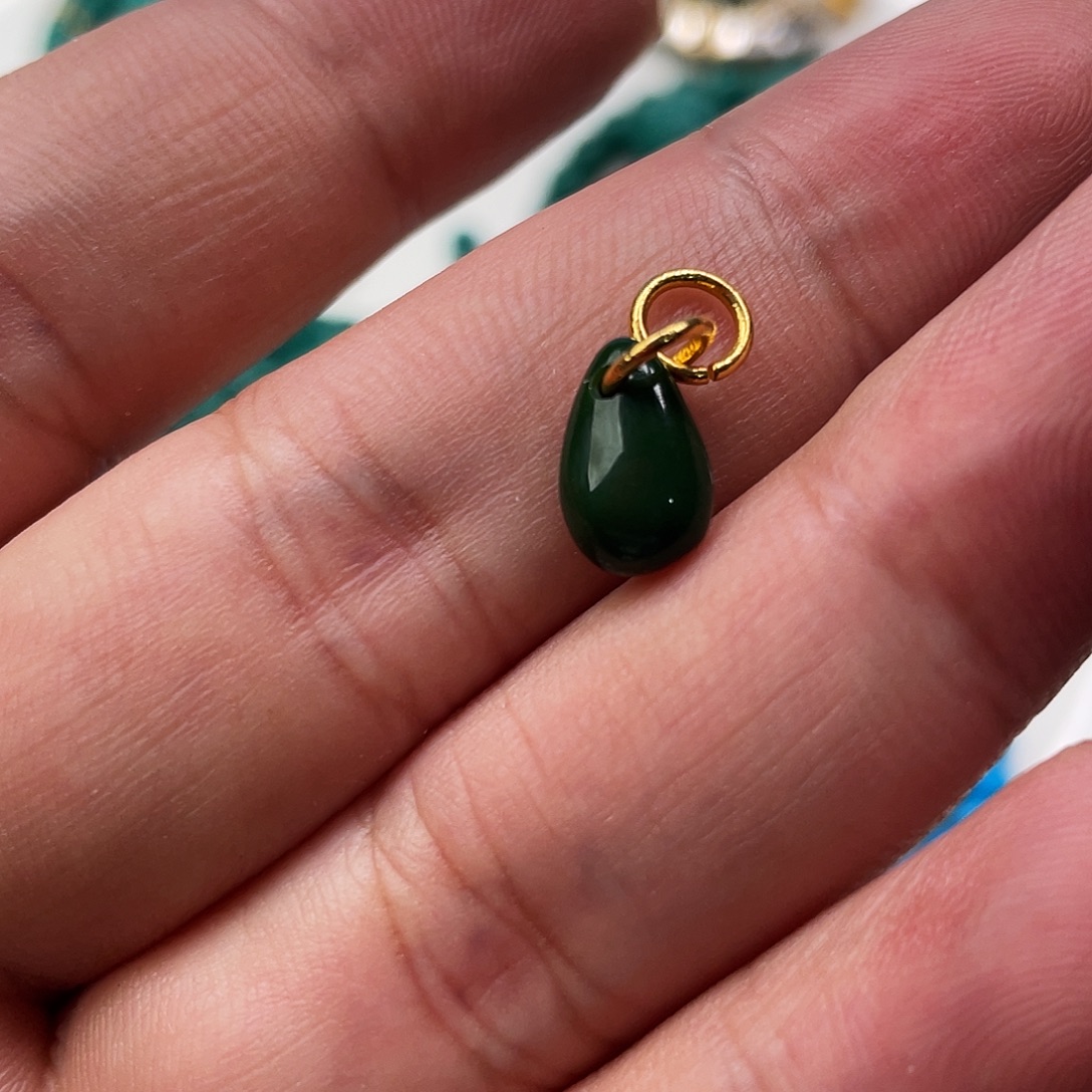 绿松石18K金镶嵌水滴提溜